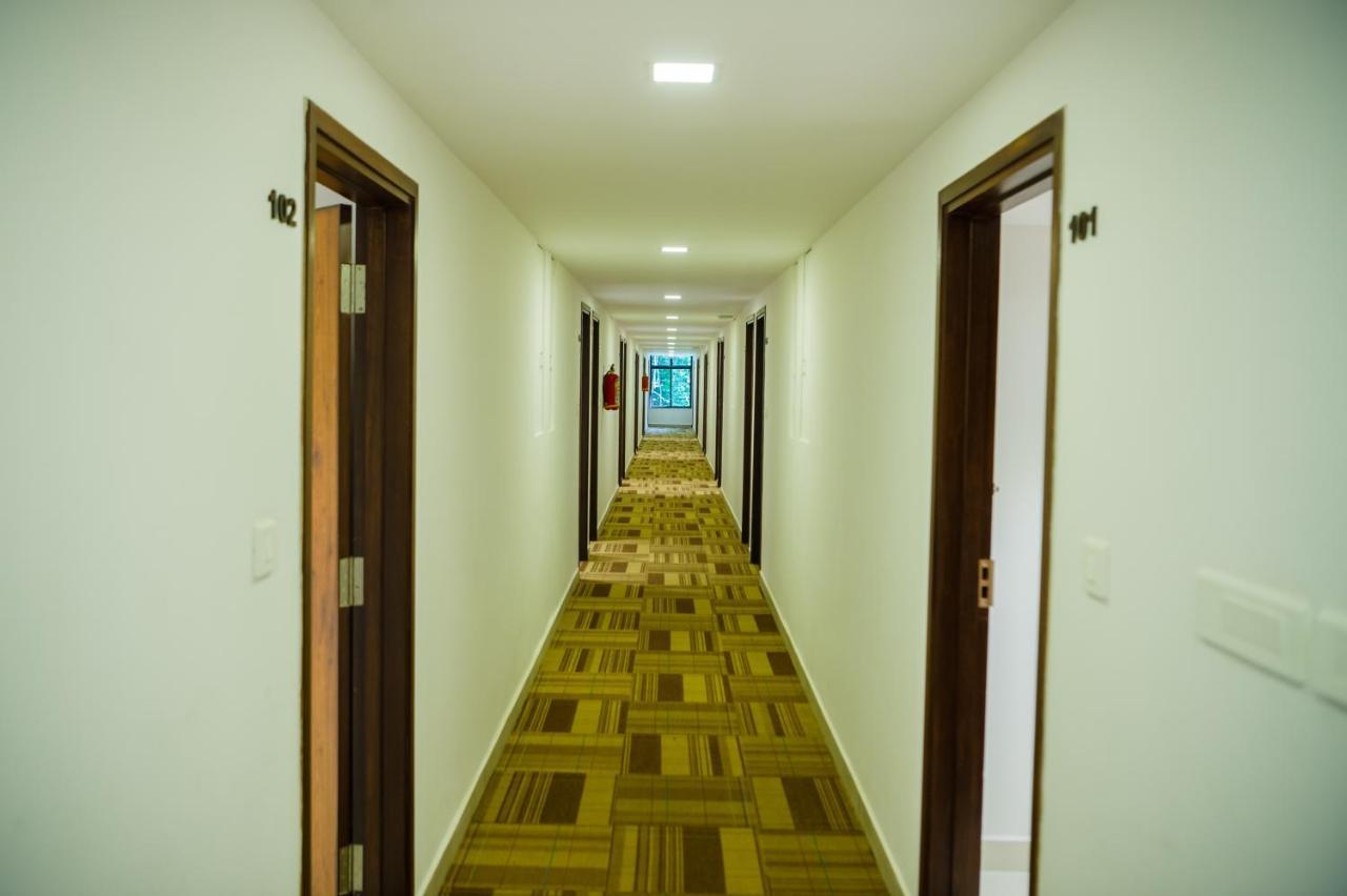 Hotel Karuna Residency Mangalore Buitenkant foto